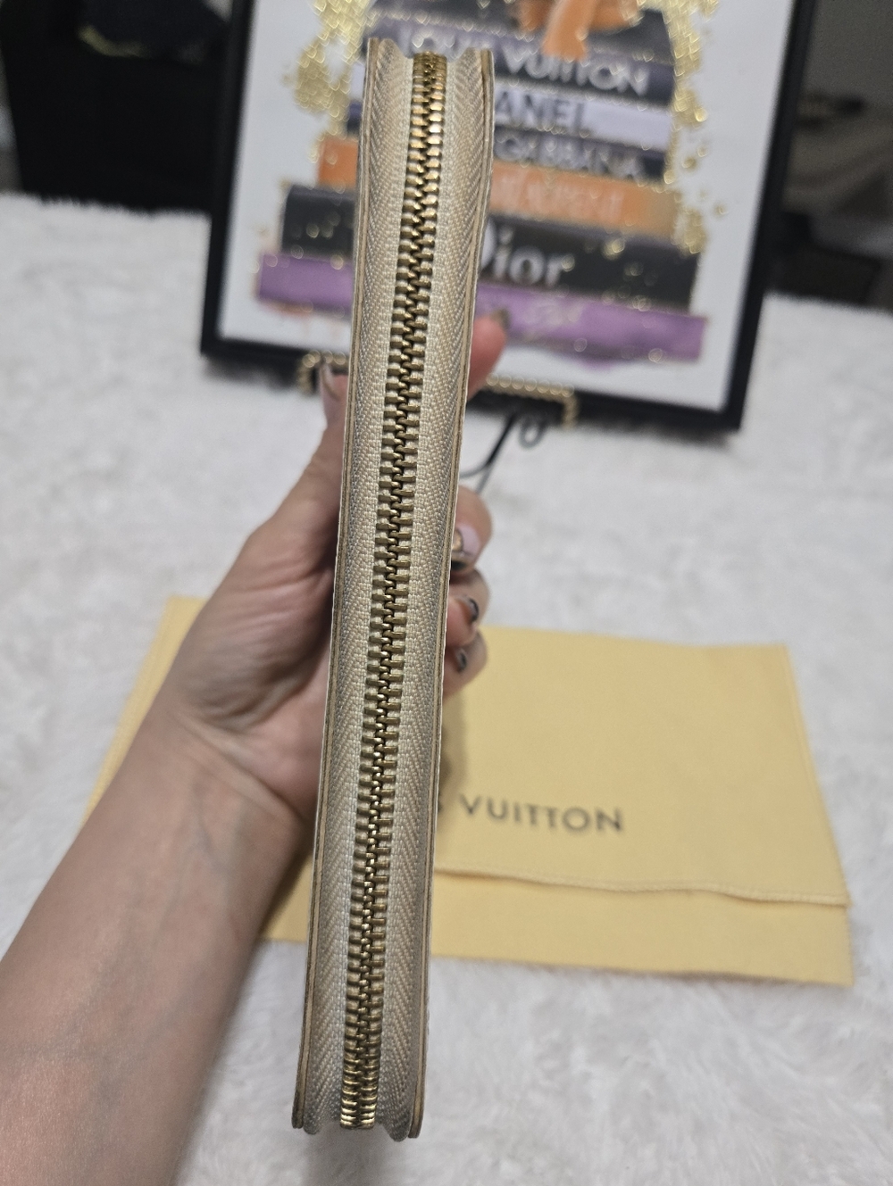 Louis Vuitton Limited Edition Damier Azur Zippy Long Wallet EUC - Picture 7 of 14